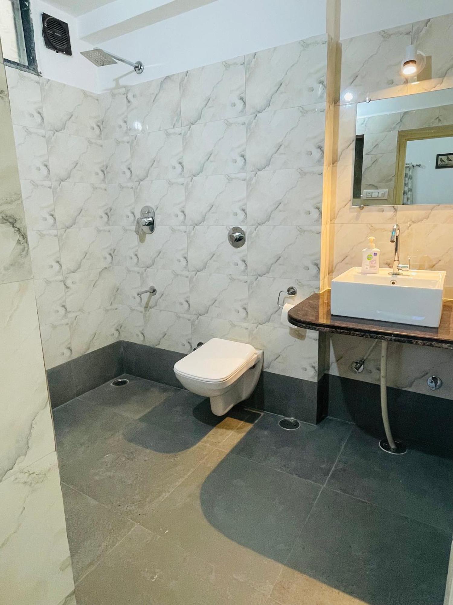 Atithya Udaipur Exterior foto