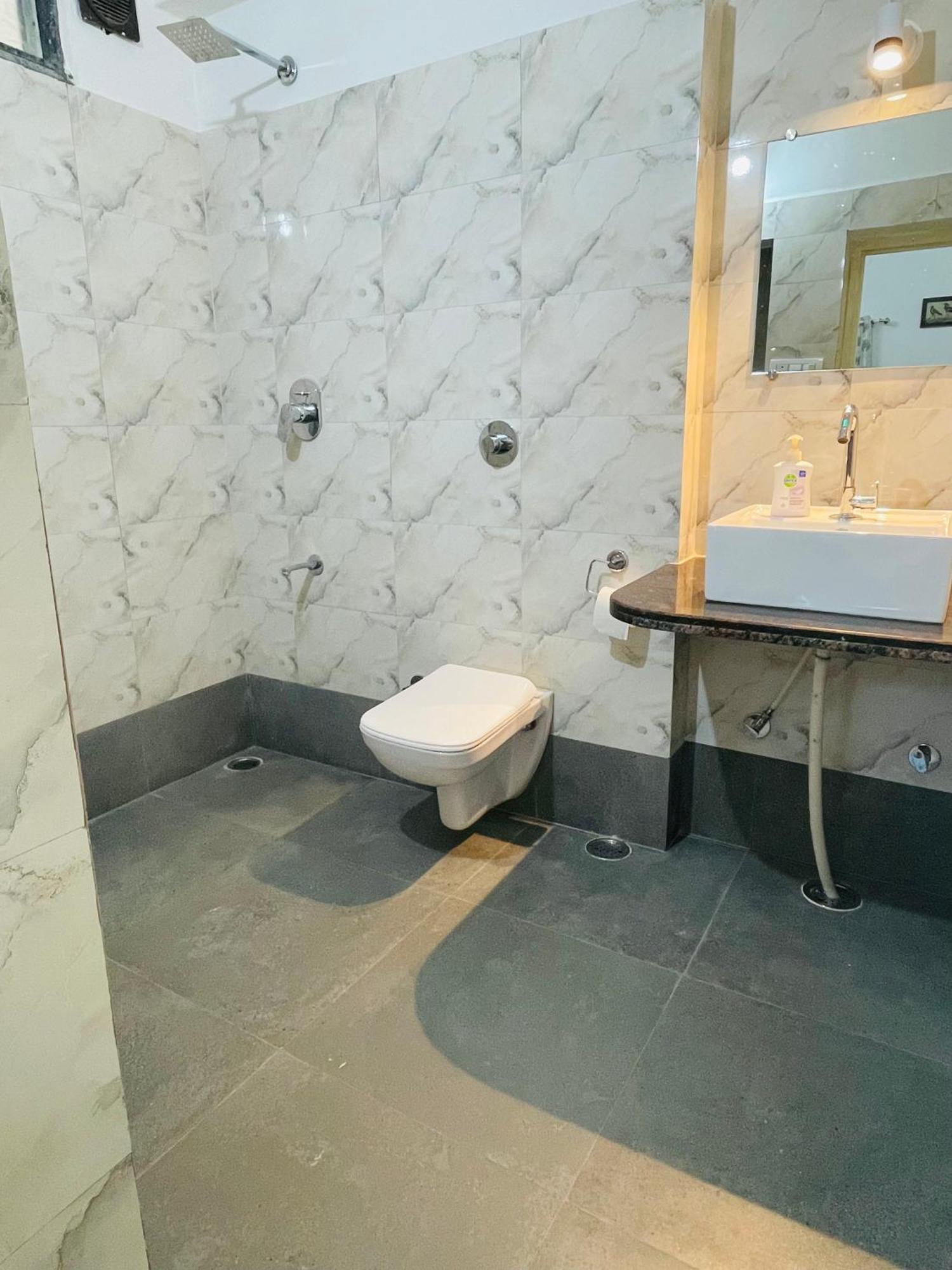 Atithya Udaipur Exterior foto